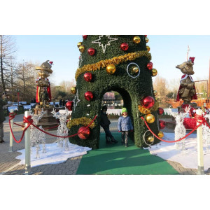 CONE Giant WITH PASSAGE 1600 cm Künstlicher Weihnachtsbaum